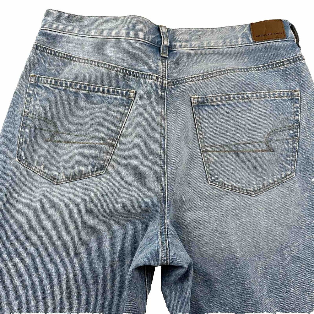 NWT American‎ Eagle Mom Jeans Women 12 32x28 High Rise Light Wash Distressed